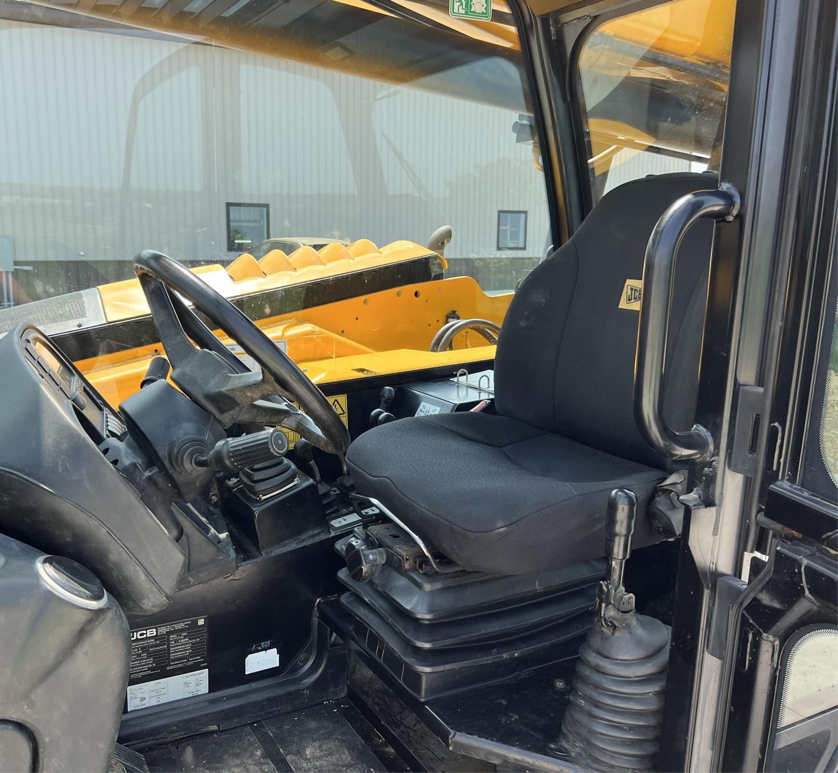 Caterpillar Backhoe Loader | Cabbed Backhoe Rental