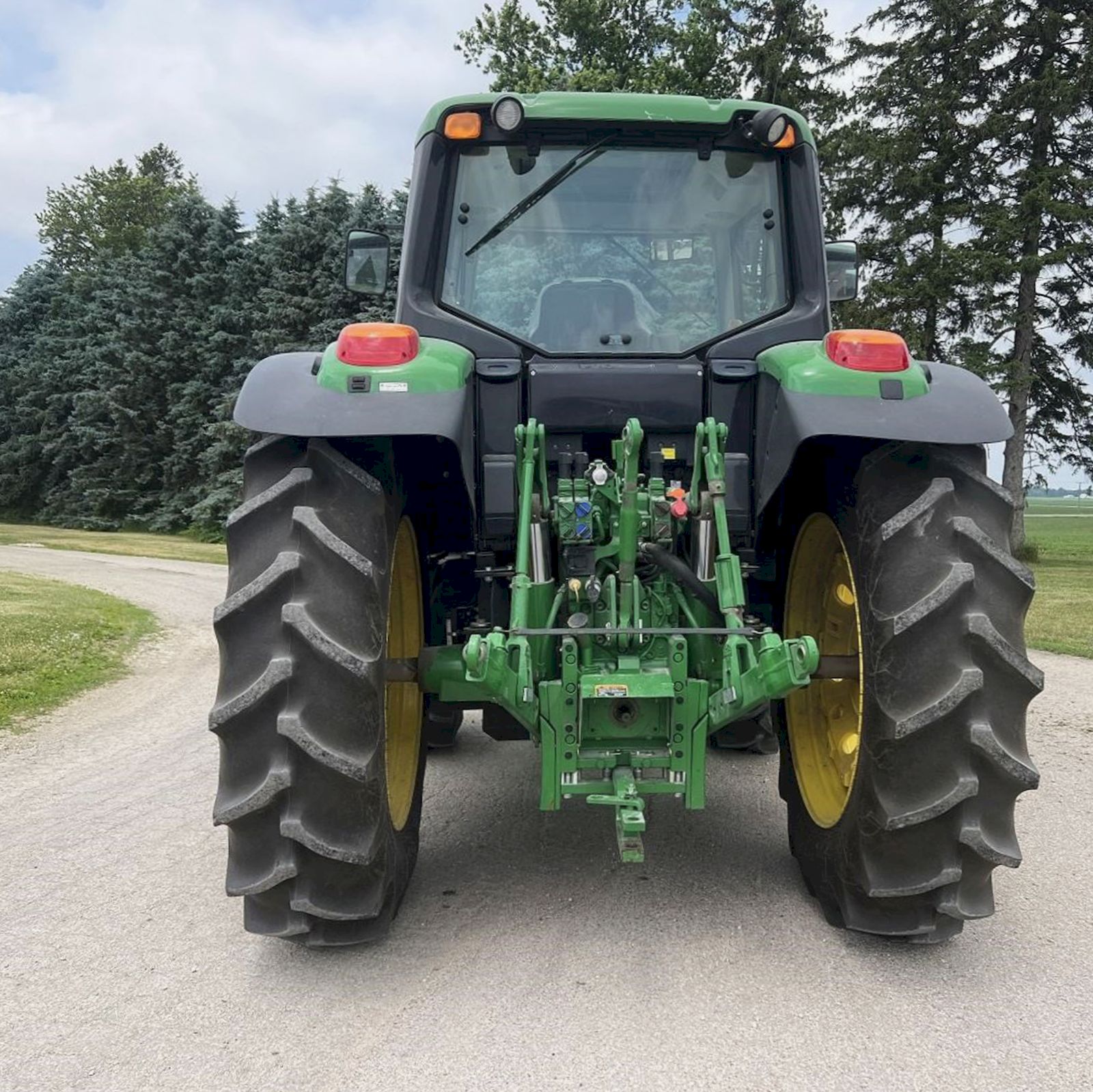 Caterpillar Backhoe Loader | Cabbed Backhoe Rental