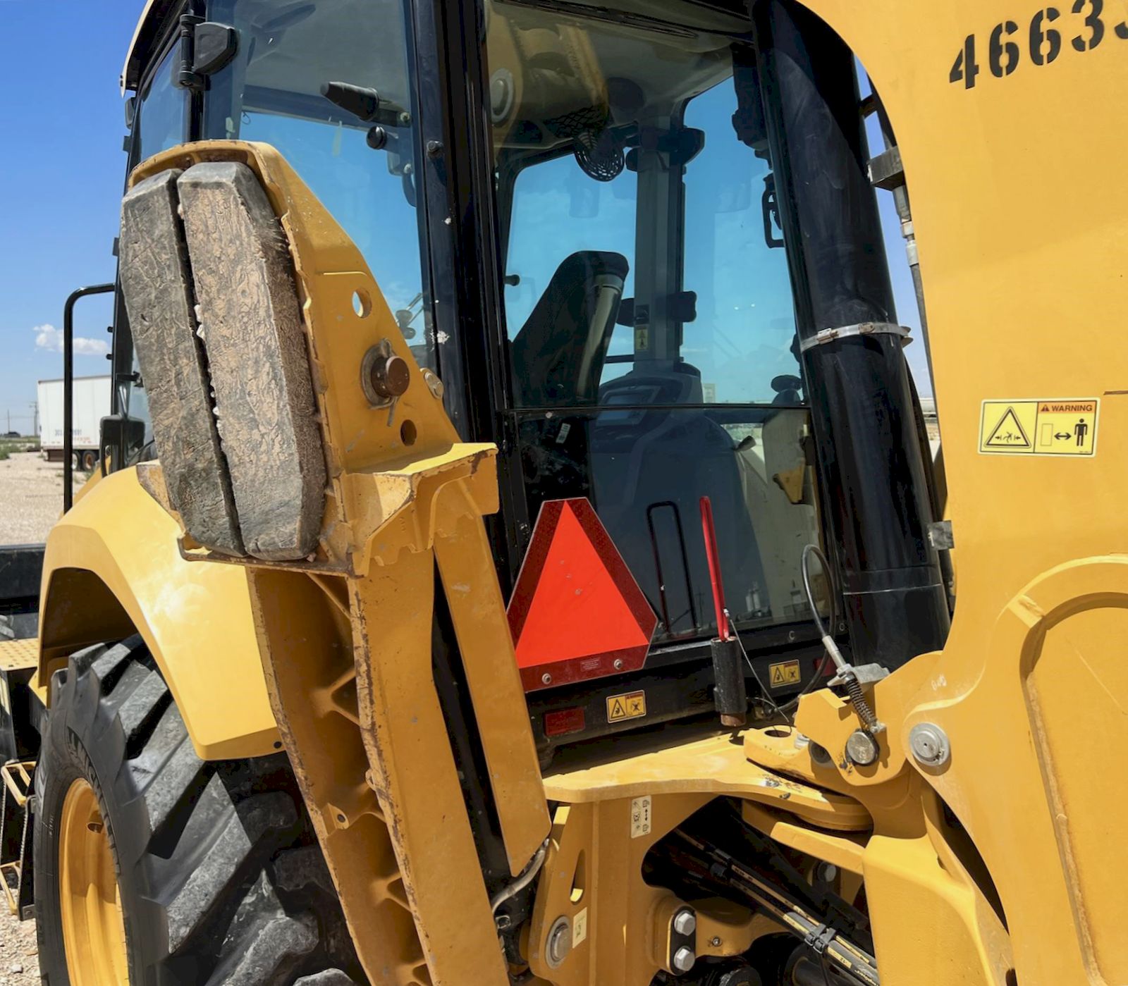 Caterpillar Backhoe Loader | Cabbed Backhoe Rental