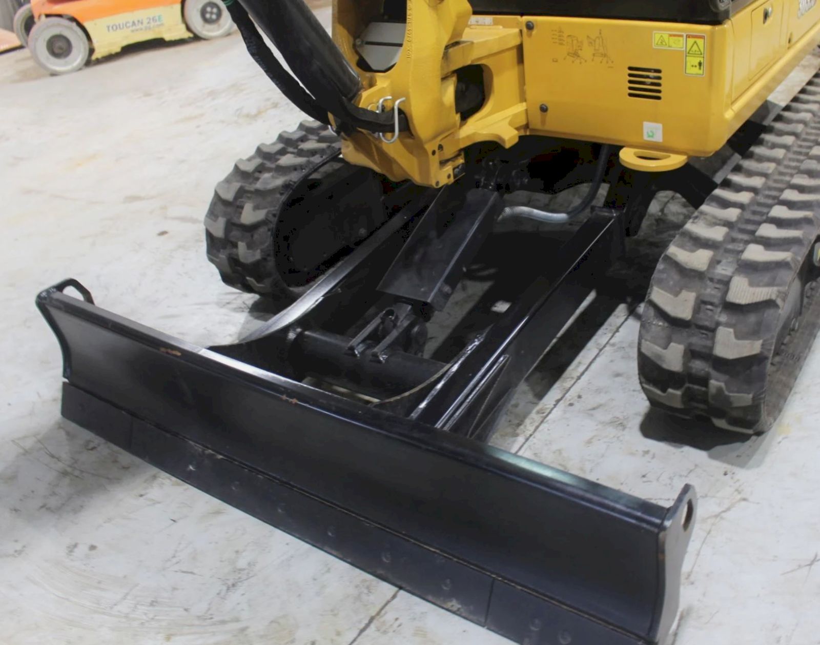 Caterpillar Backhoe Loader | Cabbed Backhoe Rental