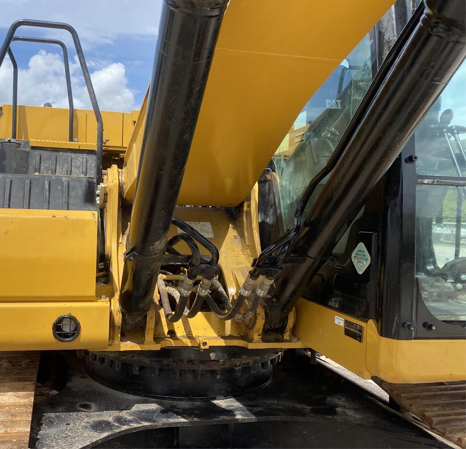 Caterpillar Backhoe Loader | Cabbed Backhoe Rental