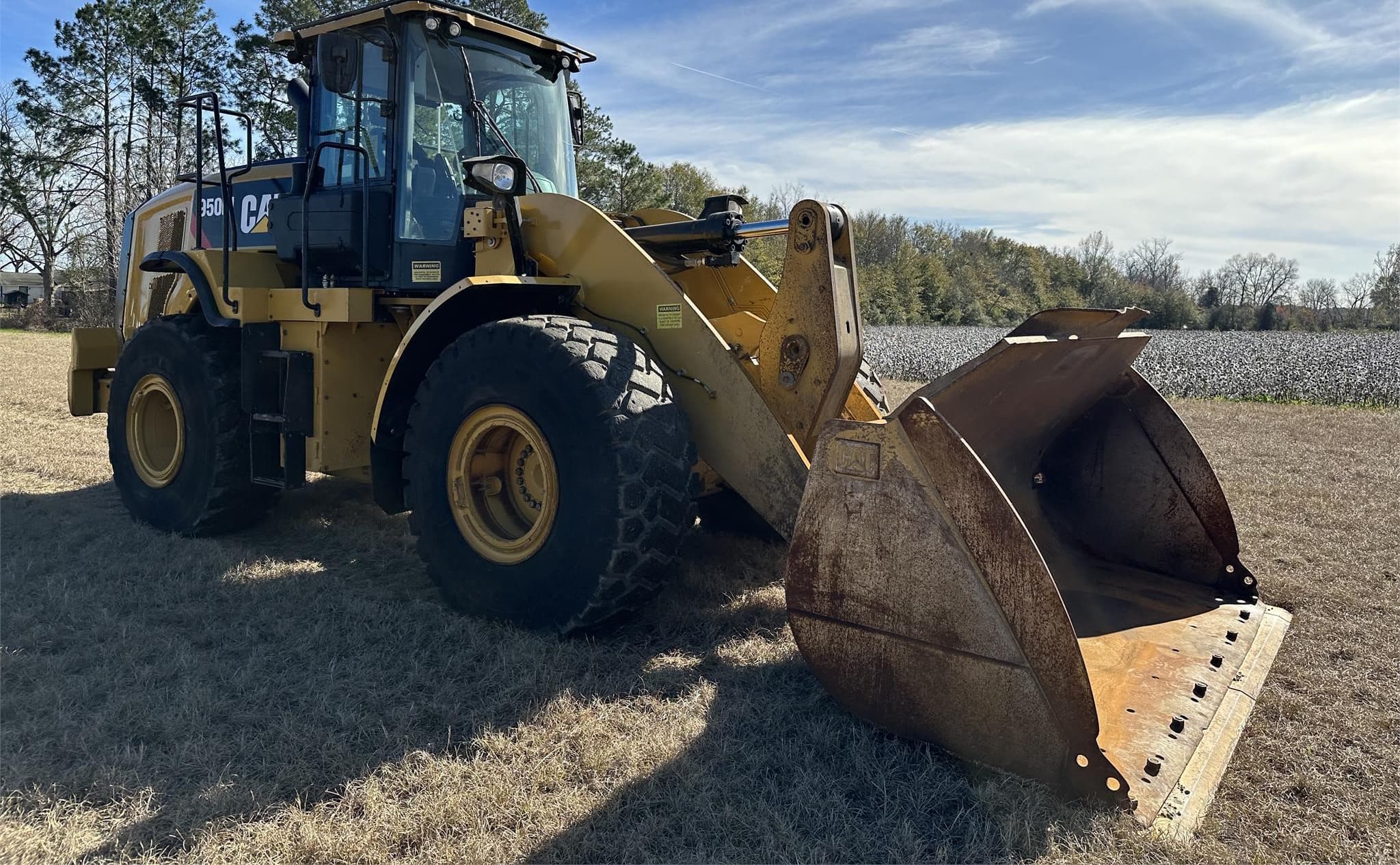 LayMor SweepMaster 400 | Cabbed sweeper