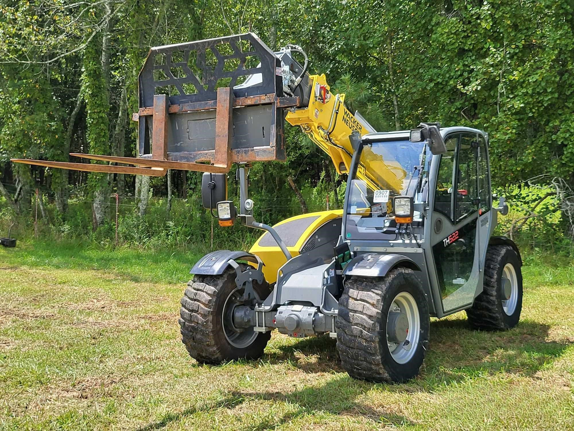 Caterpillar Backhoe Loader | Cabbed Backhoe Rental